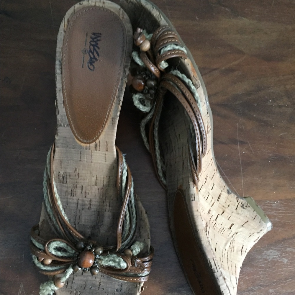 *Free w/purchase of another item* Mossimo Wedges